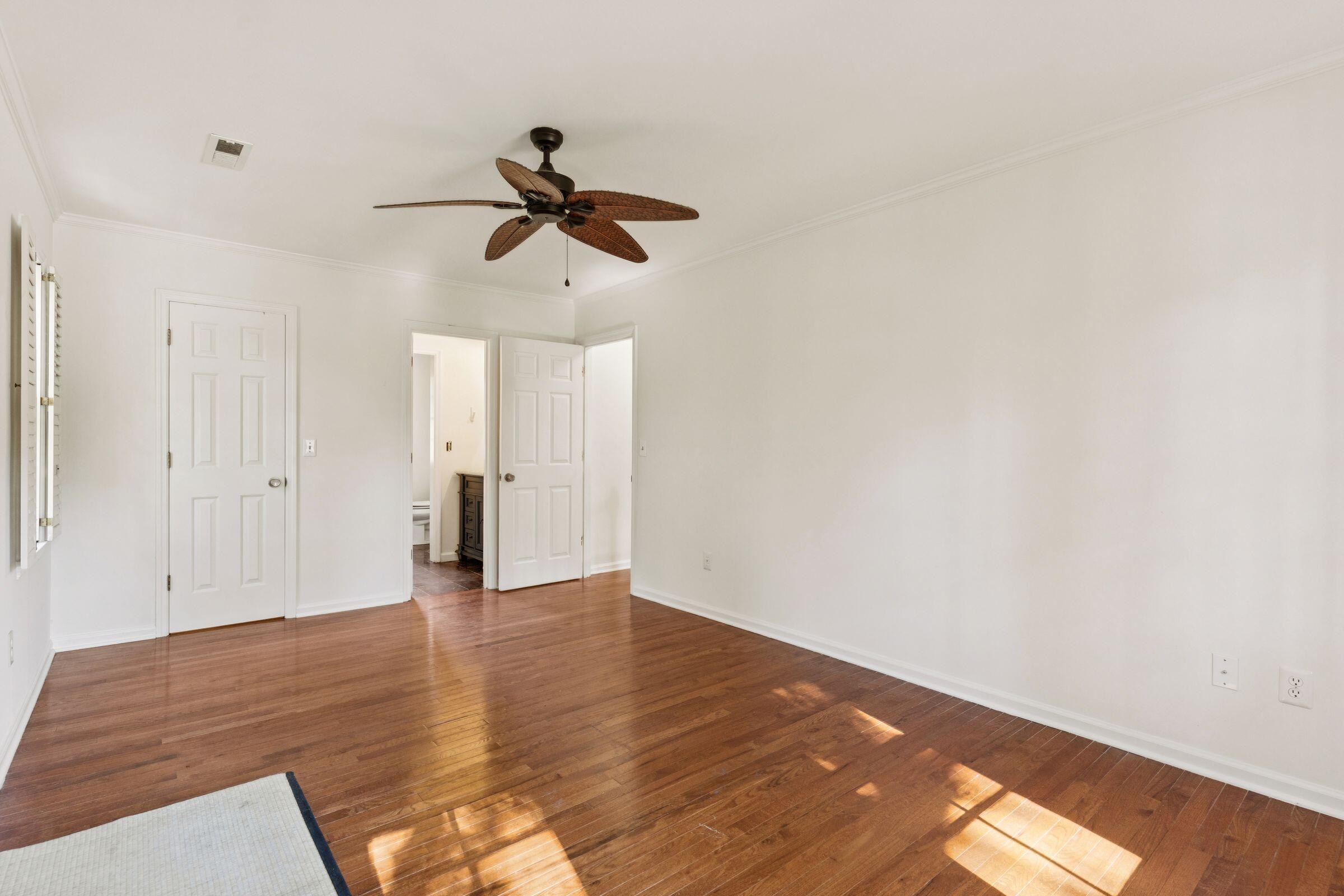 1063 Plantation Lane Mount Pleasant, SC 29464 - Photo 27 of 35 1063 Plantation Lane-KeenEye-028