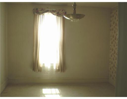 1408 Ridge Avenue Coraopolis, PA 15108 - Photo 3 of 12 Dining Room.