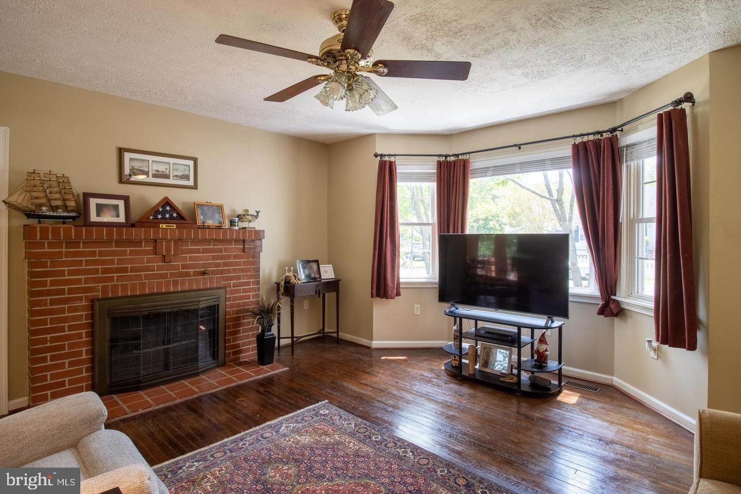 1708 Twickenham Road Pasadena, MD 21122 - Photo 14 of 69 Gallery Image 14