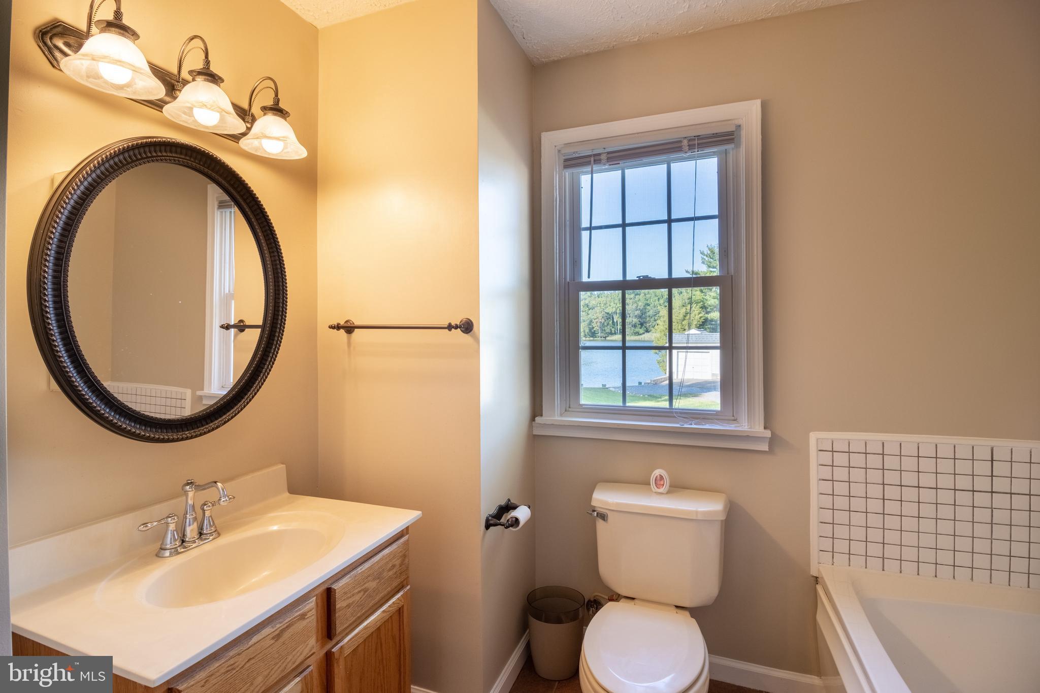 1708 Twickenham Road Pasadena, MD 21122 - Photo 30 of 69 Full Bathroom on main floor