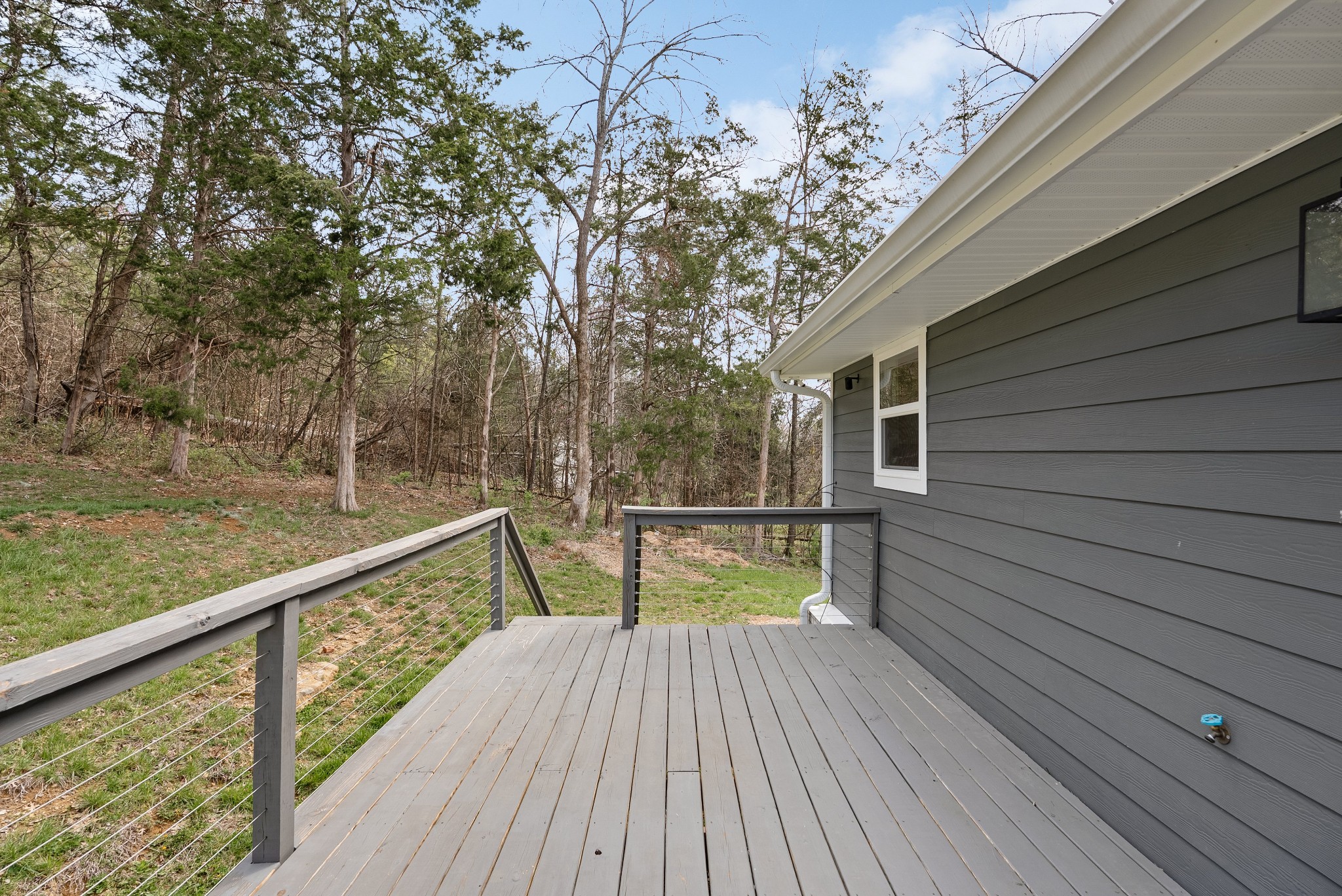3347 Freeman Hollow Road Goodlettsville, TN 37072 - Photo 23 of 27 a view of balcony with wooden floor and fence
