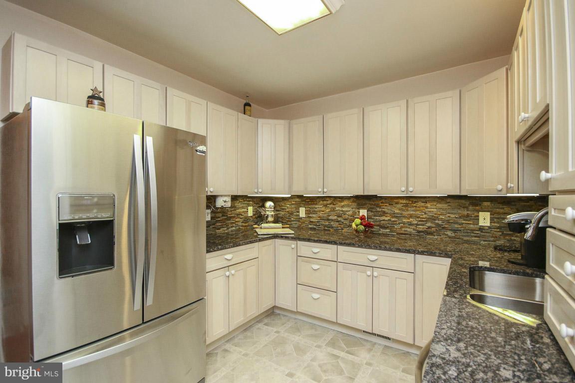 6616 Caledon Road King George, VA 22485 - Photo 7 of 30 Kitchen