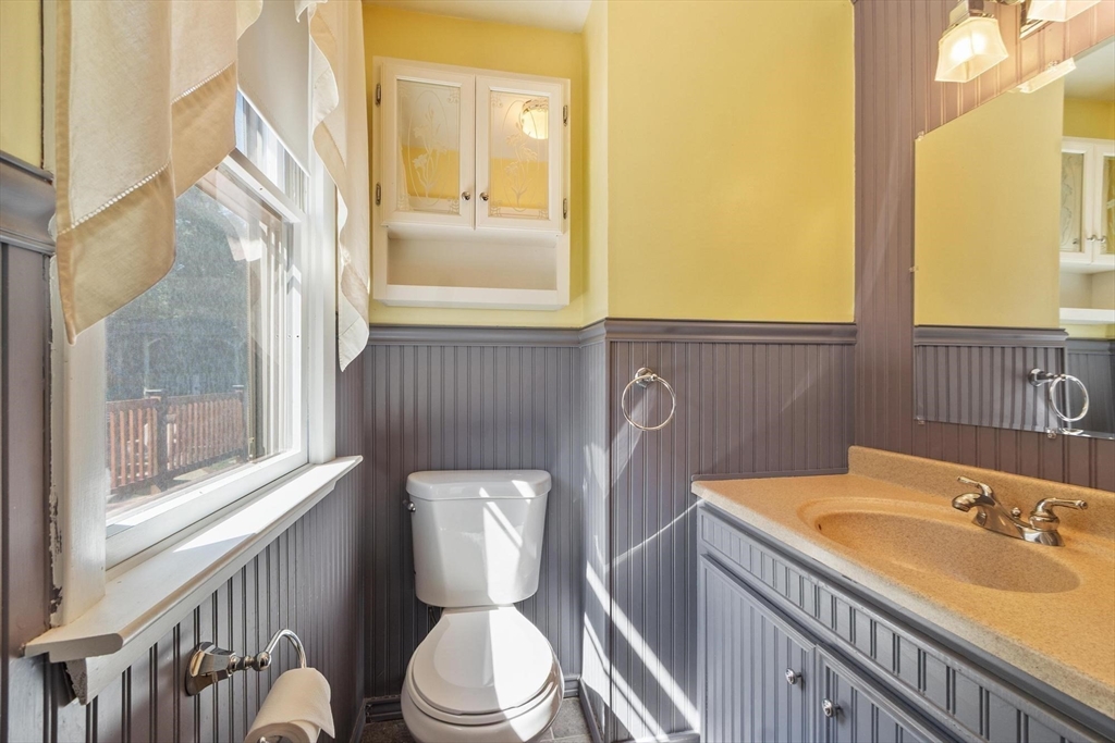 89 Stony Brook Road Raynham, MA 02767 - Photo 13 of 23