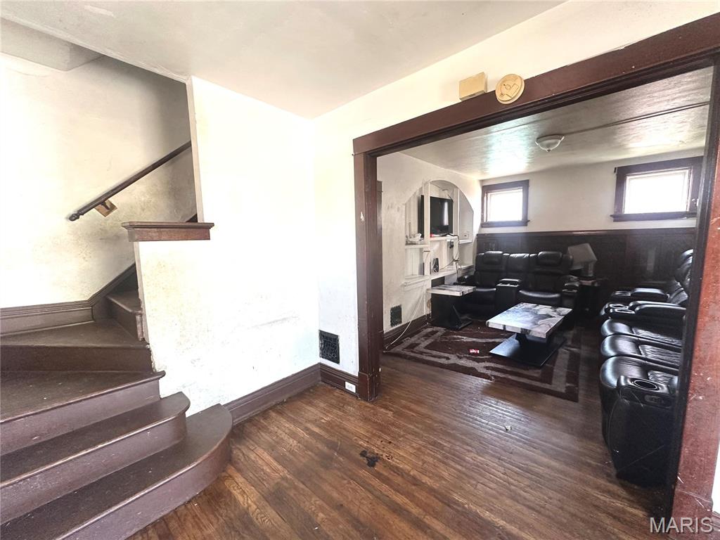 3718 South Spring Avenue St. Louis, MO 63116 - Photo 3 of 8