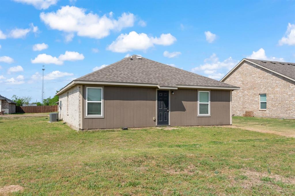 2417 Abigail Lane Mabank, TX 75147 - Photo 21 of 23