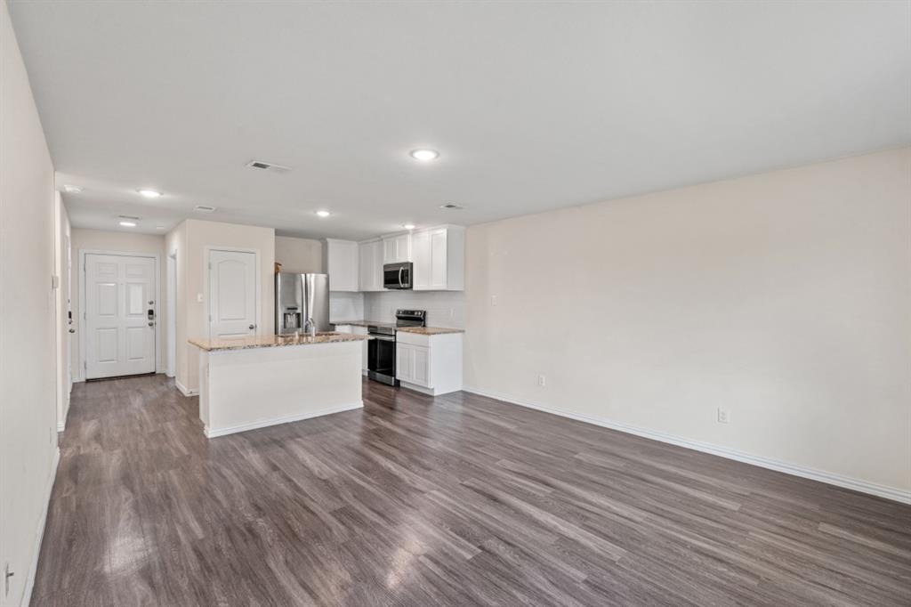 2417 Abigail Lane Mabank, TX 75147 - Photo 4 of 23