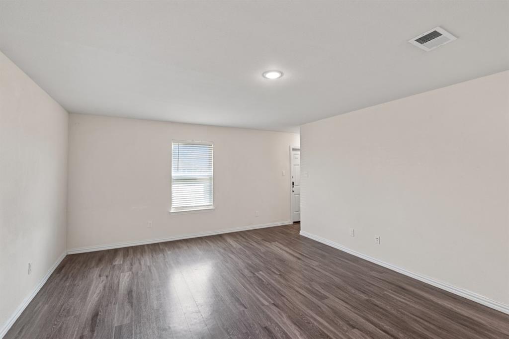 2417 Abigail Lane Mabank, TX 75147 - Photo 6 of 23