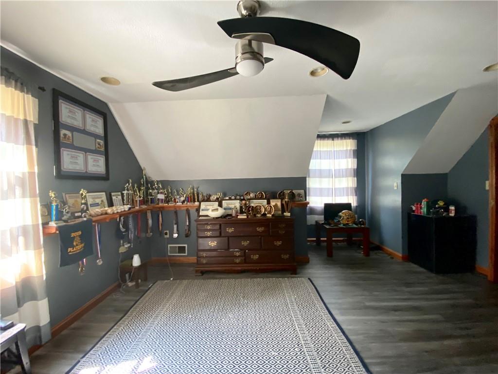 326 Gardner Center Road New Castle, PA 16101 - Photo 11 of 21 Gallery Image 11