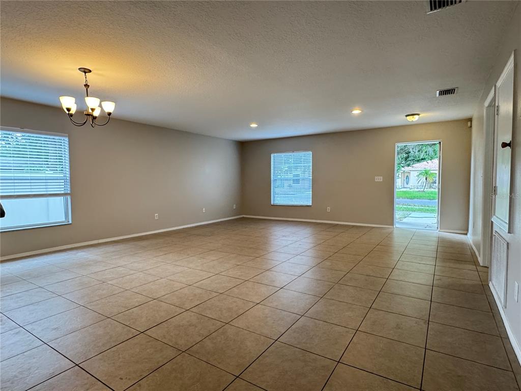 13807 Fareham Road Odessa, FL 33556 - Photo 4 of 29