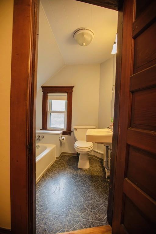 9 Lyons Road Dudley, MA 01571 - Photo 19 of 21 Gallery Image 19