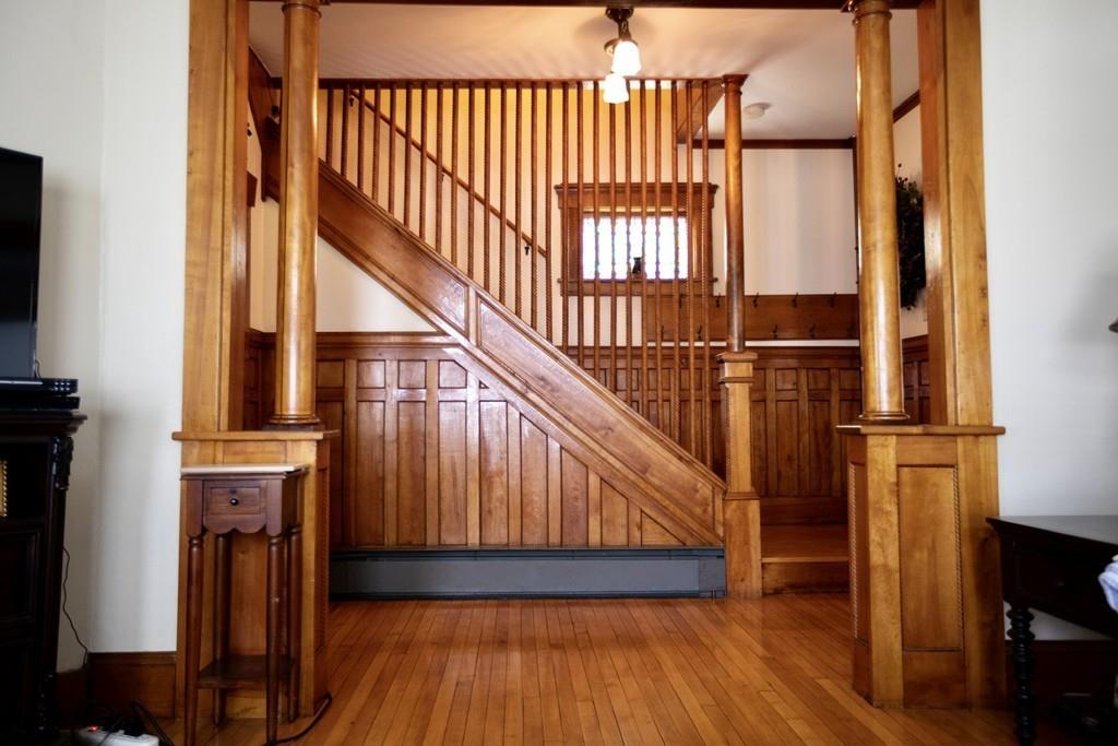 9 Lyons Road Dudley, MA 01571 - Photo 4 of 21 Gallery Image 4