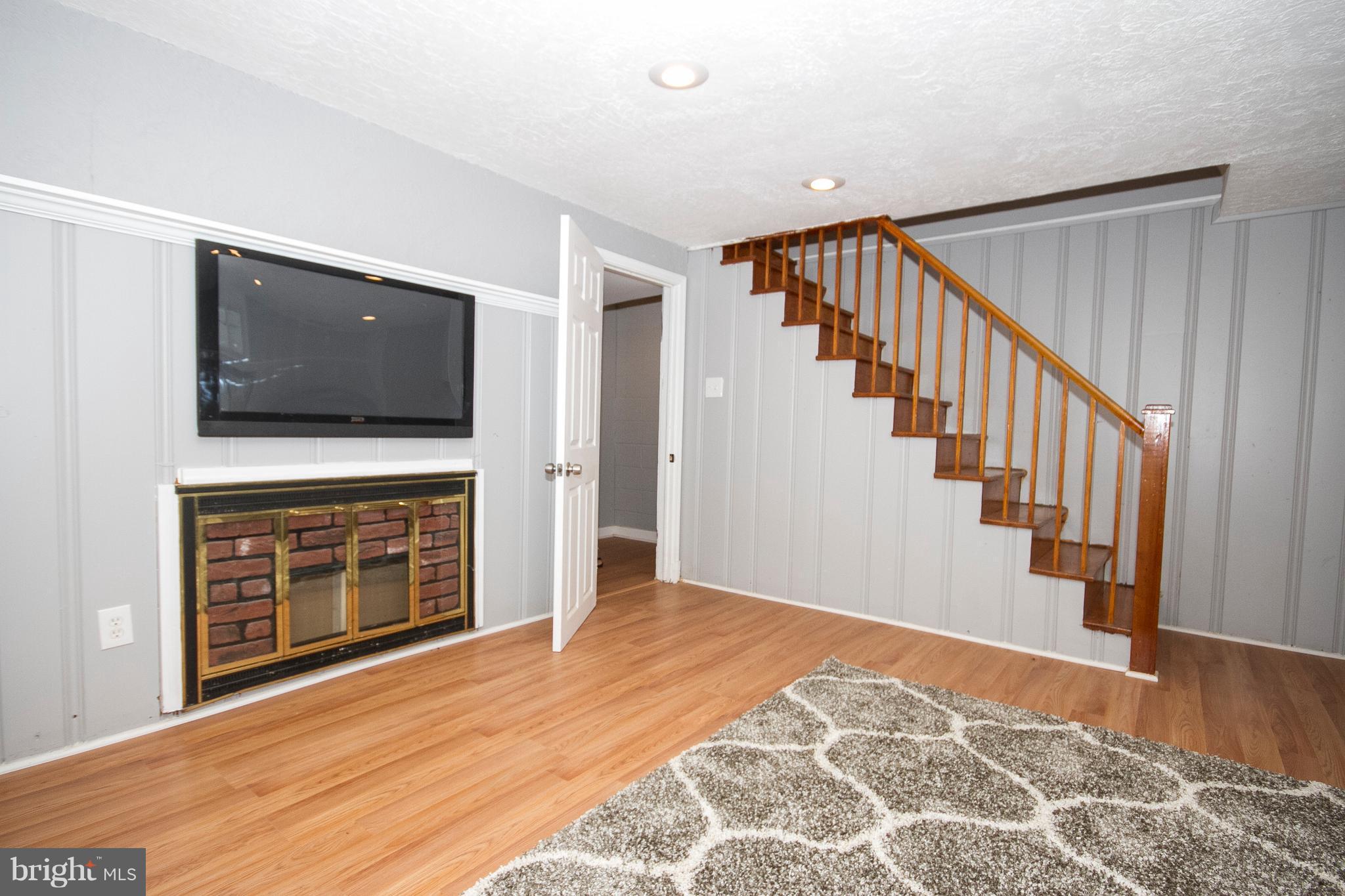 1249 Halstead Road Baltimore, MD 21234 - Photo 12 of 30 Family Room