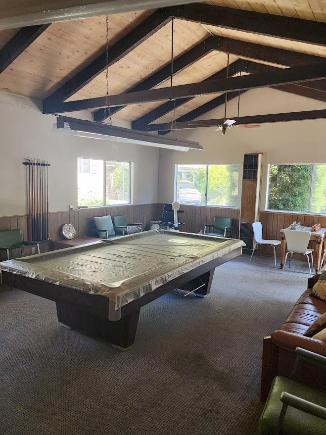 17 Pepperwood Way, Unit 17 Soquel, CA 95073 - Photo 53 of 56 a spacious bathroom with a tub a sink and mirror