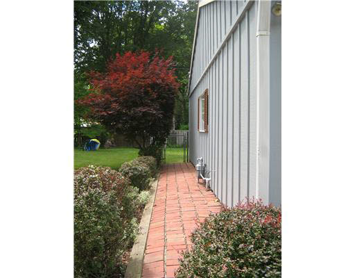 4827 Craig Road South Bend, IN 46614 - Photo 4 of 17 Gallery Image 4