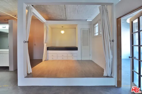 $4,200 | 1855 Industrial Street, Unit 318, Los Angeles, CA 90021