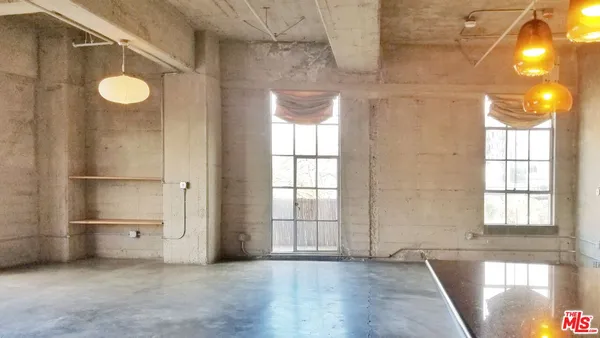 $4,200 | 1855 Industrial Street, Unit 318, Los Angeles, CA 90021