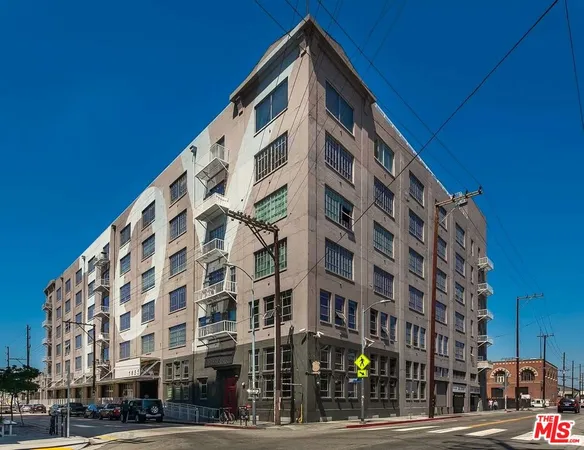 $4,200 | 1855 Industrial Street, Unit 318, Los Angeles, CA 90021