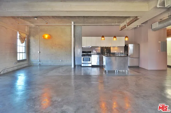 $4,200 | 1855 Industrial Street, Unit 318, Los Angeles, CA 90021