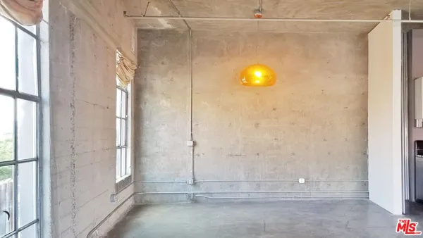 $4,200 | 1855 Industrial Street, Unit 318, Los Angeles, CA 90021