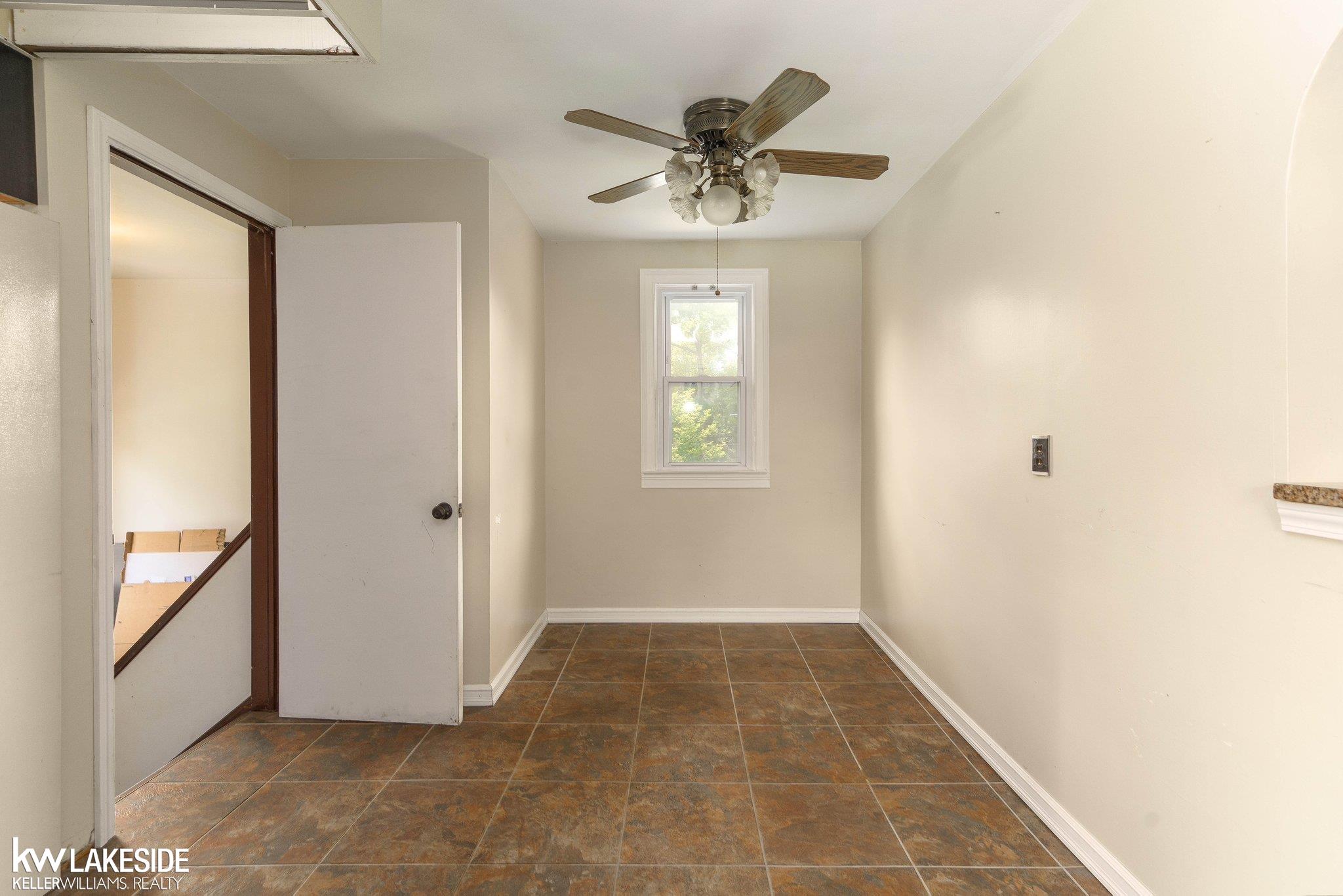 8224 Clinton River Road Sterling Heights, MI 48314 - Photo 25 of 38 50148768-5db73205-d9e4-47d8-abcf-474c676291ca.JPG