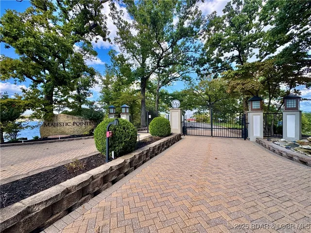 $499,900 | 144 Majestic Point, Unit 1A, Sunrise Beach, MO 65079