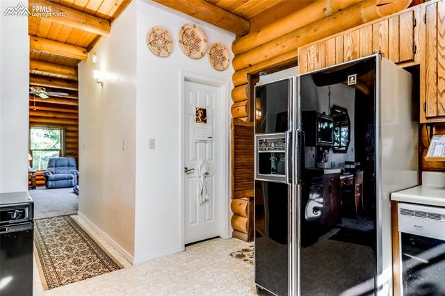 8616 Cedar Mountain Road Divide, CO 80814 - Photo 9 of 36 Gallery Image 9