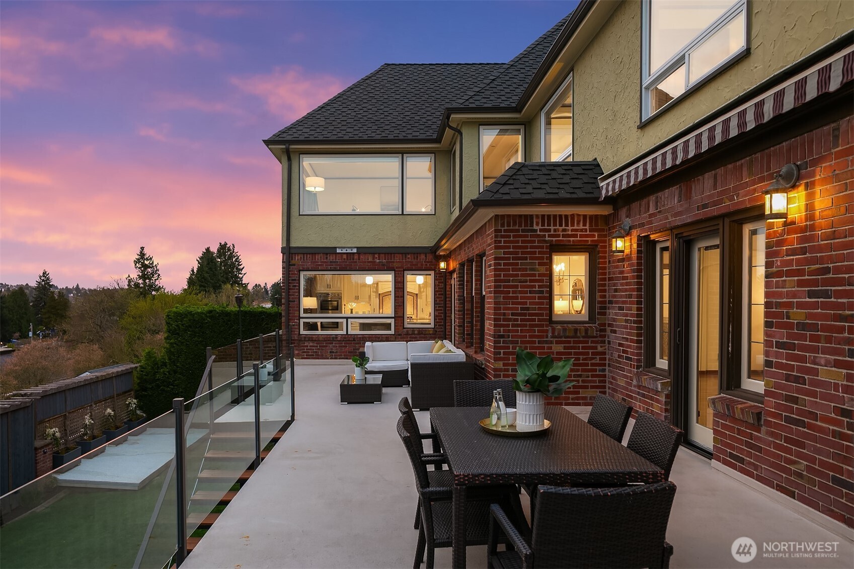 2409 29th Avenue West Seattle, WA 98199 - Photo 33 of 40