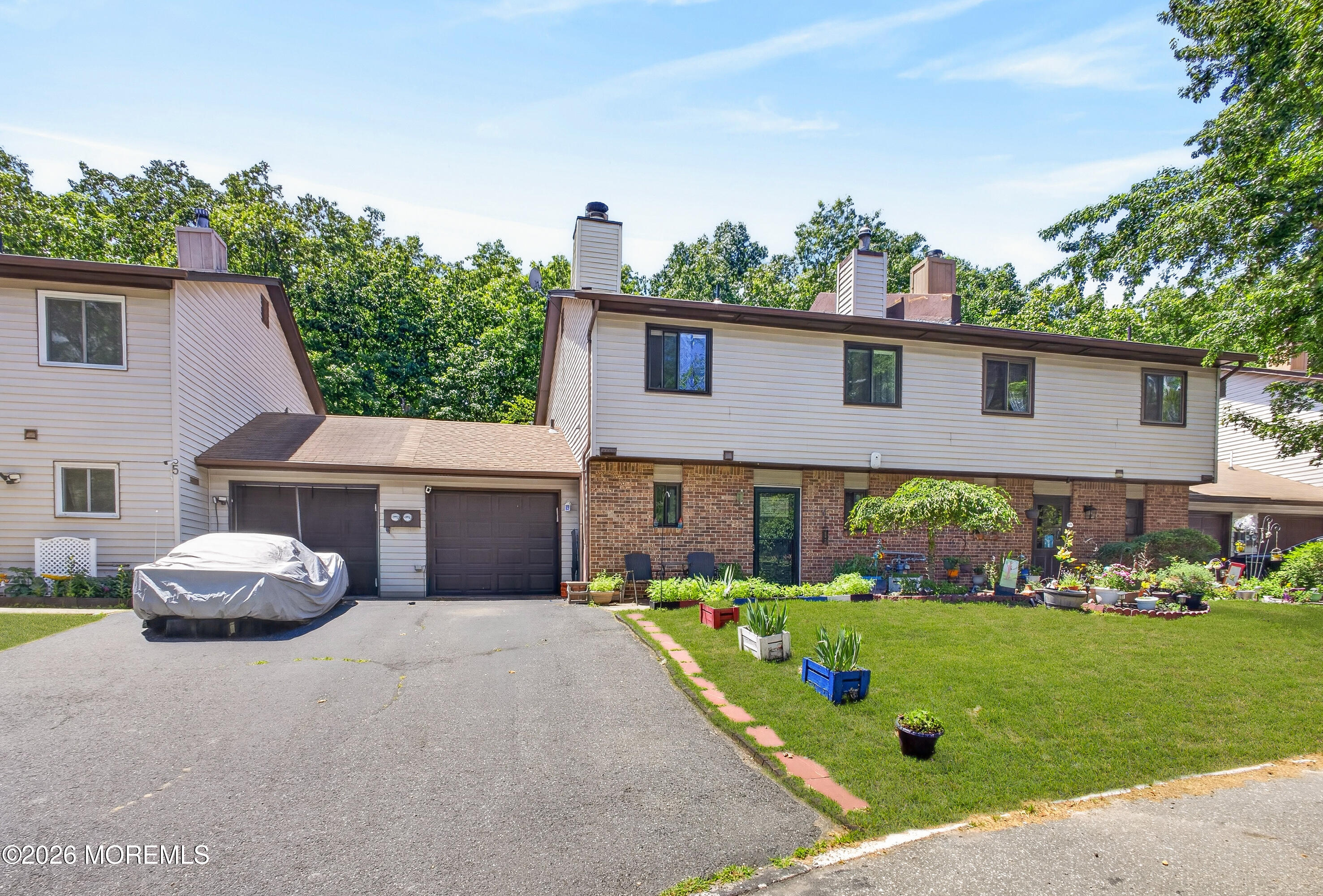 6 Swan Road Howell, NJ 07731 - Photo 5 of 32 6 Swan Ct, Howell004