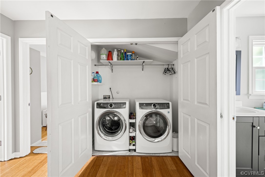 15201 Windy Ridge Road Midlothian, VA 23112 - Photo 24 of 30 a utility room with dryer and washer