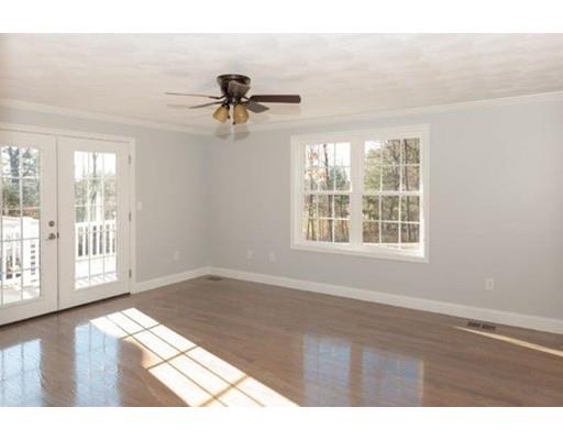 44 Acropolis Road Lowell, MA 01854 - Photo 5 of 28 Gallery Image 5