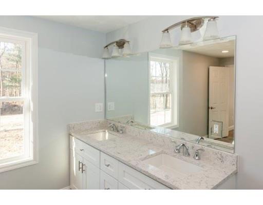 44 Acropolis Road Lowell, MA 01854 - Photo 9 of 28 Gallery Image 9