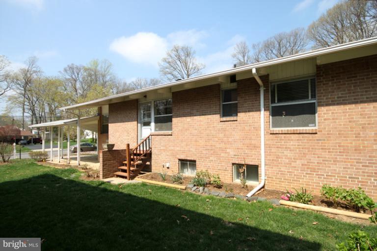 4125 Roberts Road Fairfax, VA 22032 - Photo 20 of 28 Exterior (General)
