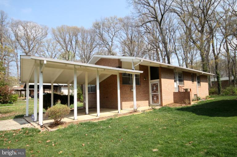 4125 Roberts Road Fairfax, VA 22032 - Photo 28 of 28 Exterior (Front)