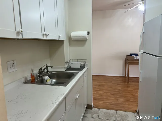 $1,700 | 285 Savin Avenue, Unit A5, West Haven, CT 06516