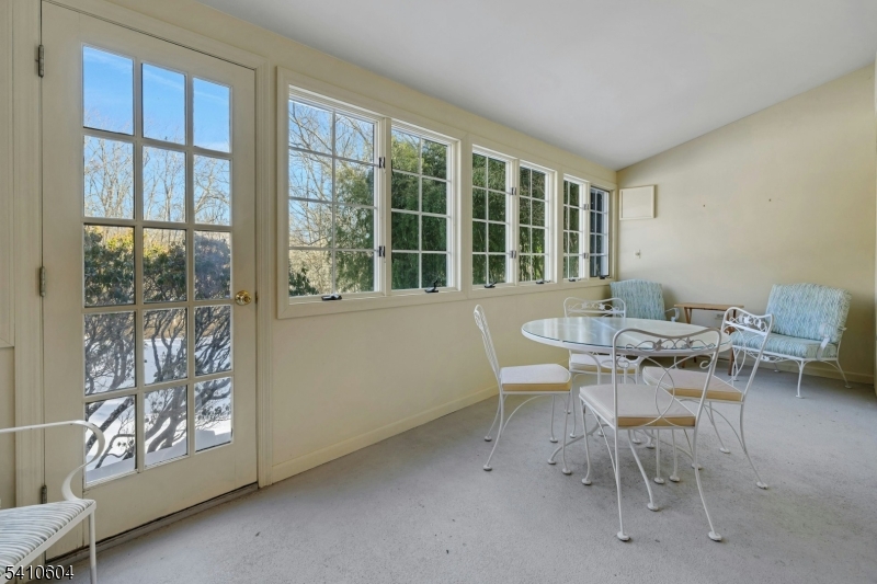 29 Village Road Morristown, NJ 07960 - Photo 16 of 26