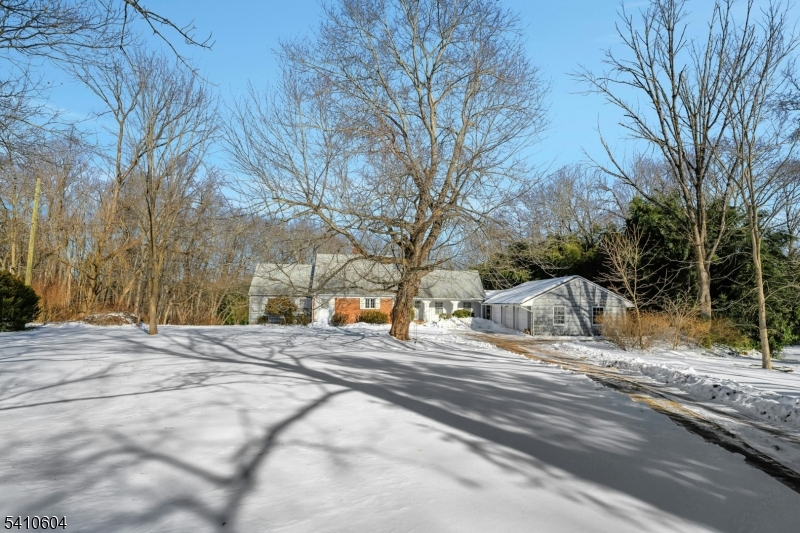 29 Village Road Morristown, NJ 07960 - Photo 2 of 26