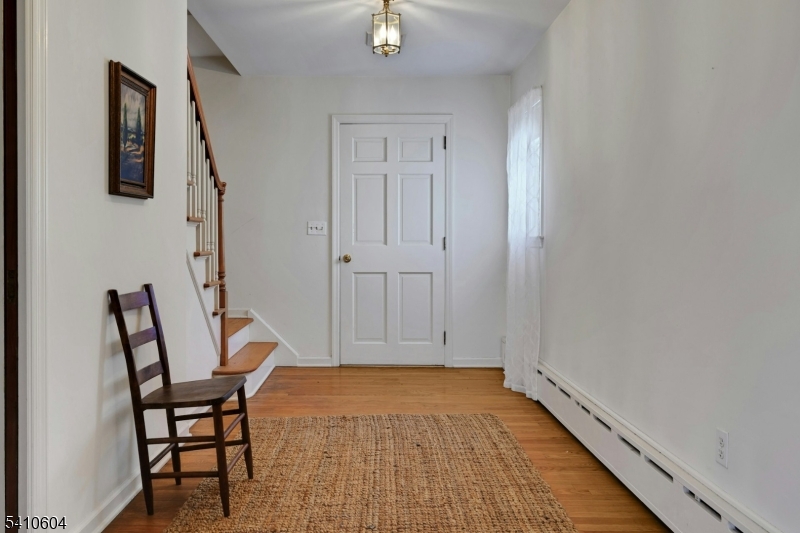 29 Village Road Morristown, NJ 07960 - Photo 3 of 26