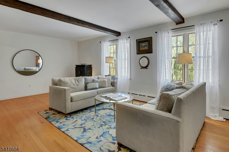 29 Village Road Morristown, NJ 07960 - Photo 4 of 26