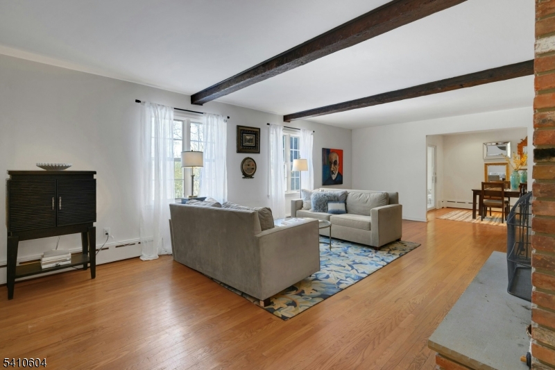 29 Village Road Morristown, NJ 07960 - Photo 5 of 26