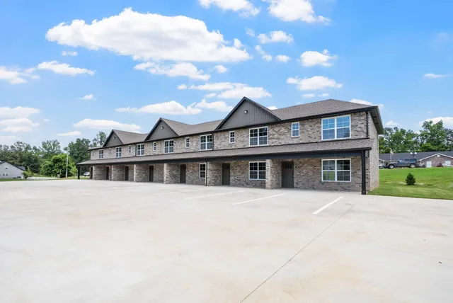 $1,250 | 110 Colson Road, Dover, TN 37058