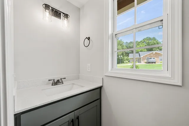 $1,250 | 110 Colson Road, Dover, TN 37058