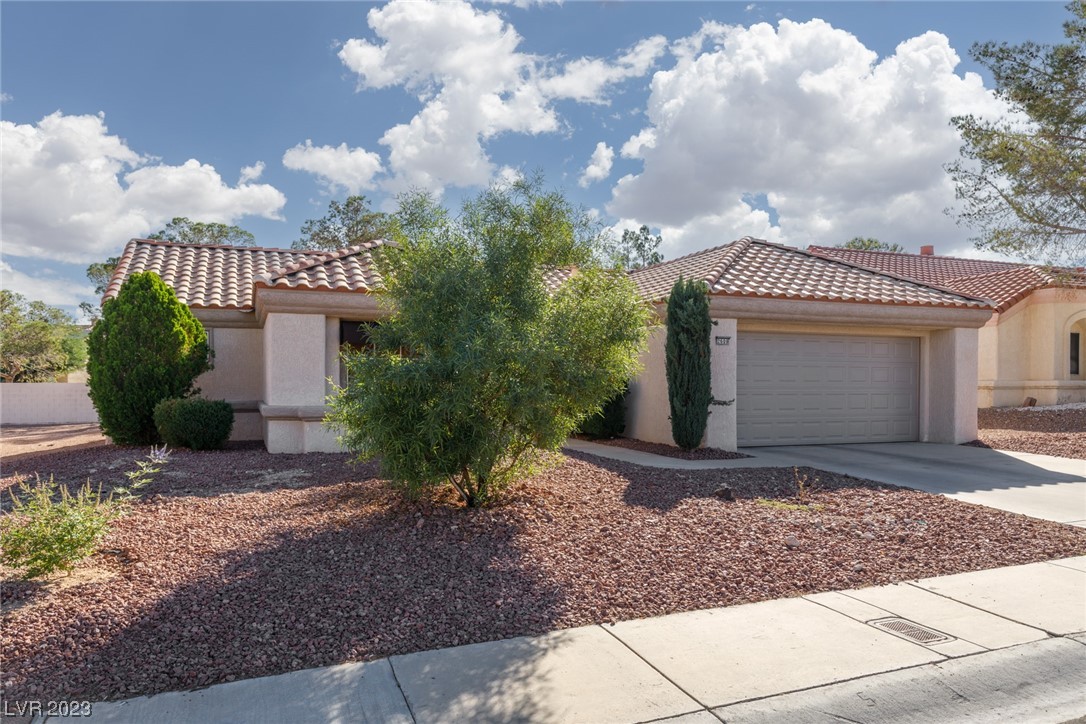 2608 Springridge Drive Las Vegas, NV 89134 - Photo 2 of 30
