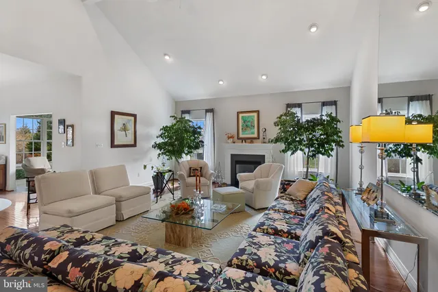 $569,000 | 121 Devalinder Drive, Newark, DE 19702