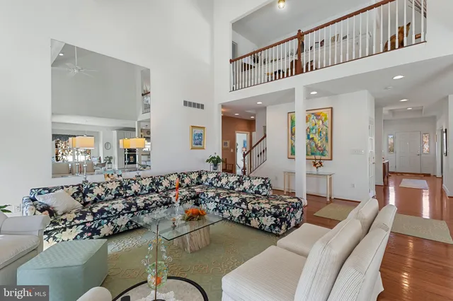 $569,000 | 121 Devalinder Drive, Newark, DE 19702