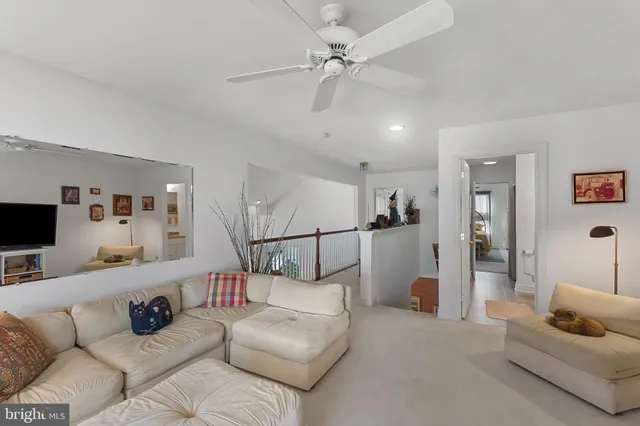 $569,000 | 121 Devalinder Drive, Newark, DE 19702