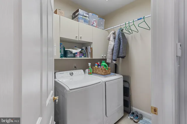 $569,000 | 121 Devalinder Drive, Newark, DE 19702