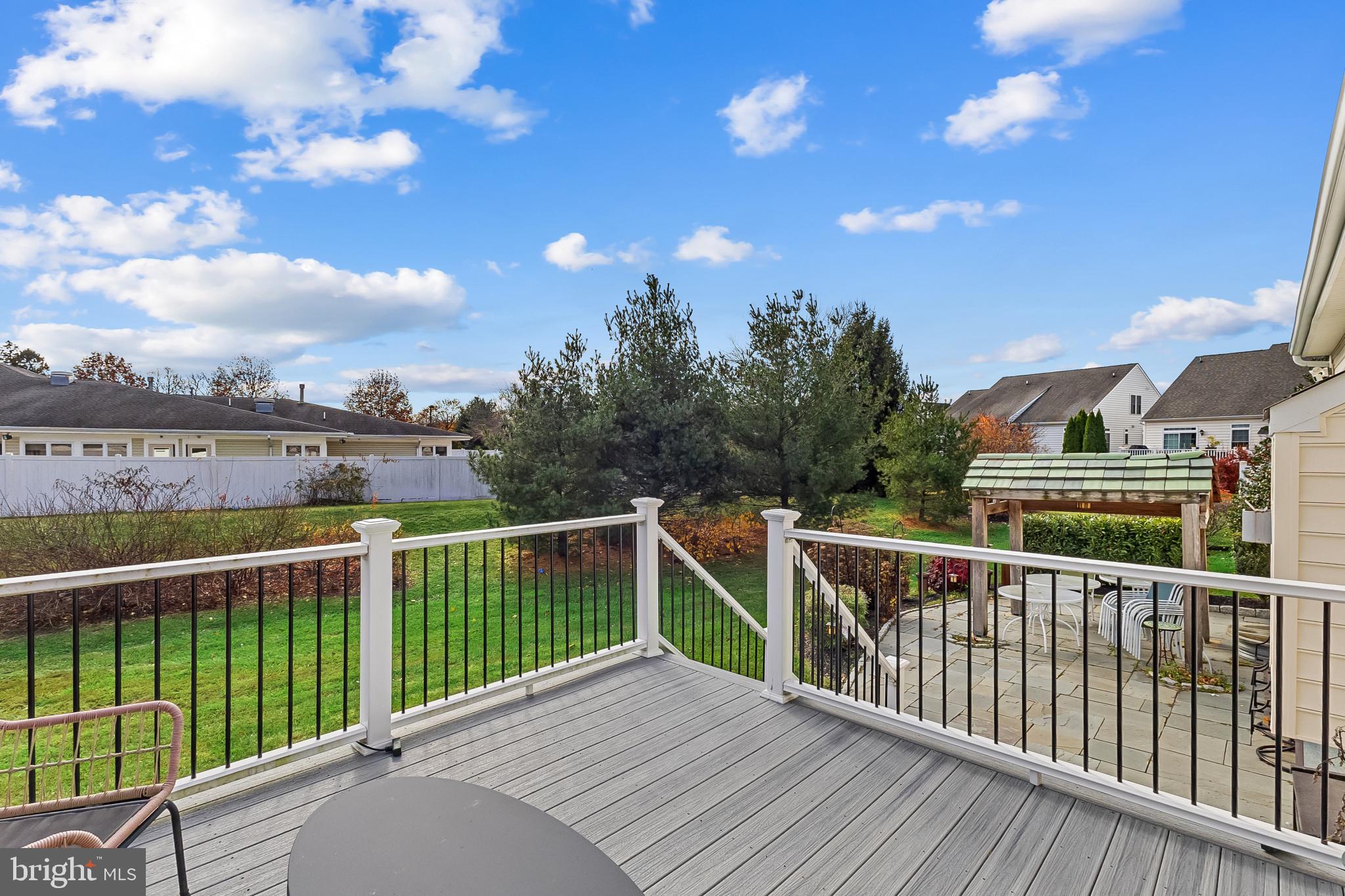 121 Devalinder Drive Newark, DE 19702 - Photo 39 of 41 Rear Deck