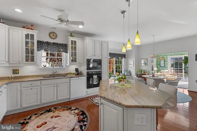 $569,000 | 121 Devalinder Drive, Newark, DE 19702