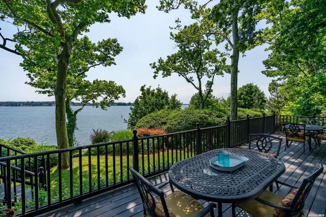 $9,900,000 | 18 Hicks Lane, Sands Point, NY 11050