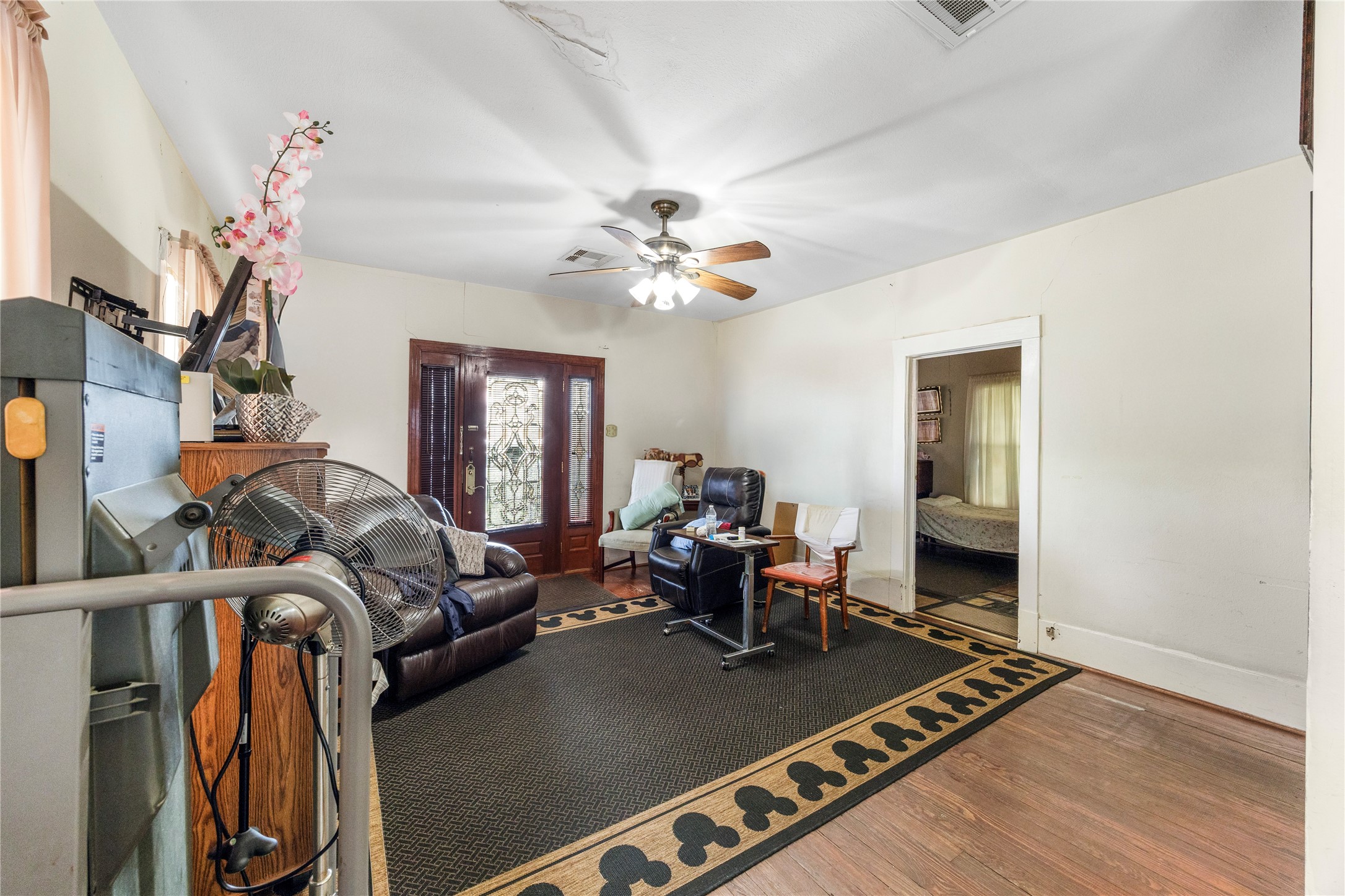 109 Carl Street Houston, TX 77009 - Photo 13 of 20